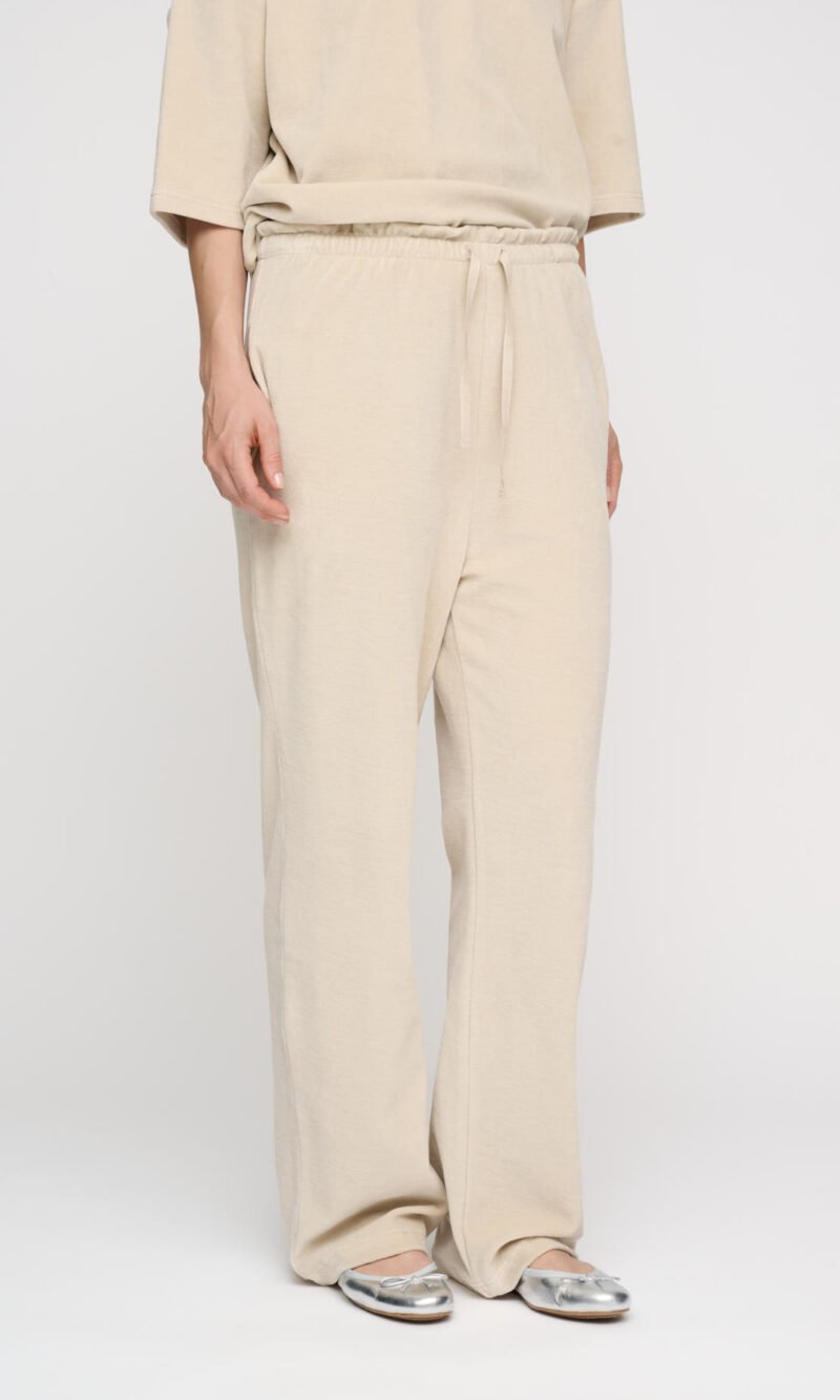 Velvet Sonja pants by moshi moshi mind – soft velour, Danish design